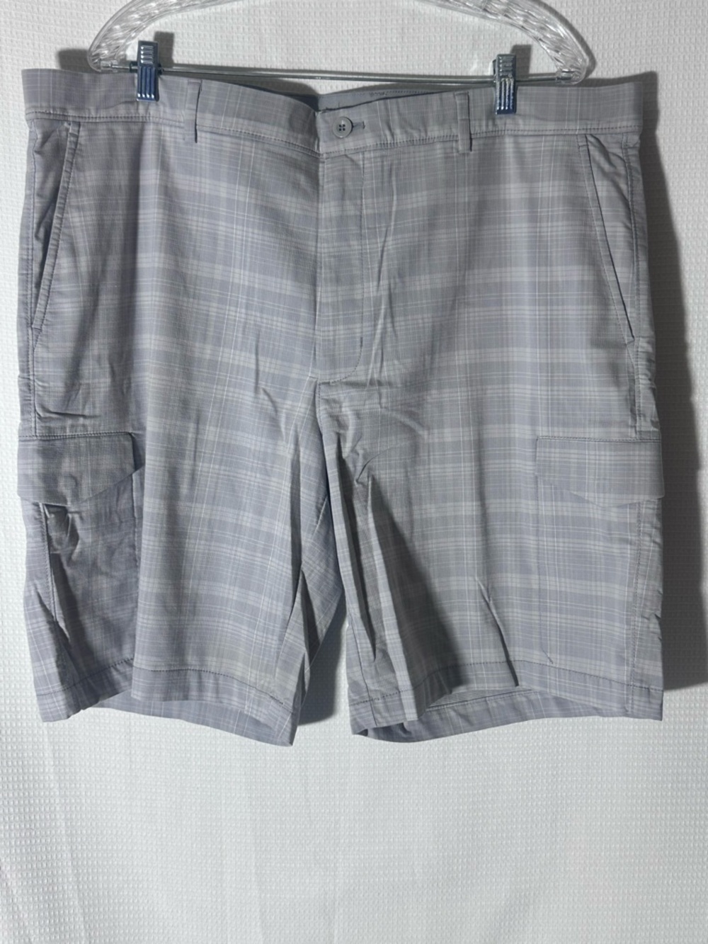 Greg Norman Collection Light Gray Plaid Cargo Shorts
